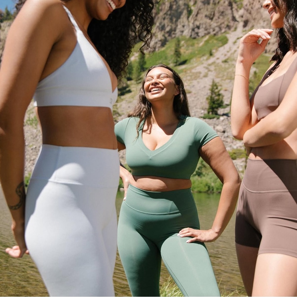 Crop Shop Boutique Active Luxe Alpine Set